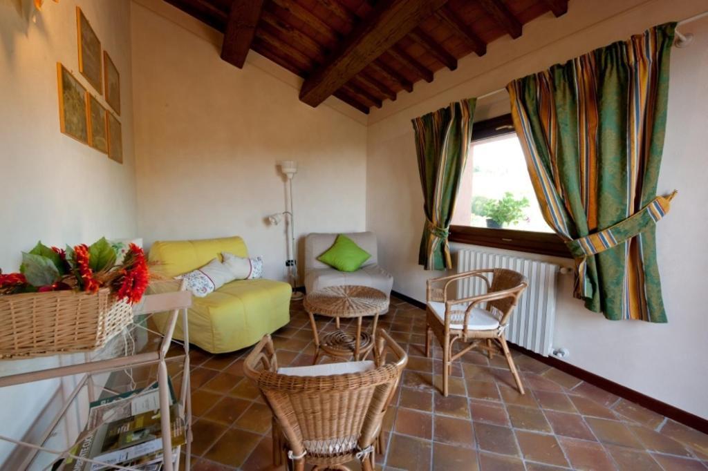 Podere Chiaromonte Palaia Luaran gambar